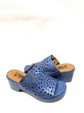 MIZ MOOZ WOMEN'S SLIP ON PERFORATED PLATFORM HEELS BLUE 37EU / 7US # T-64